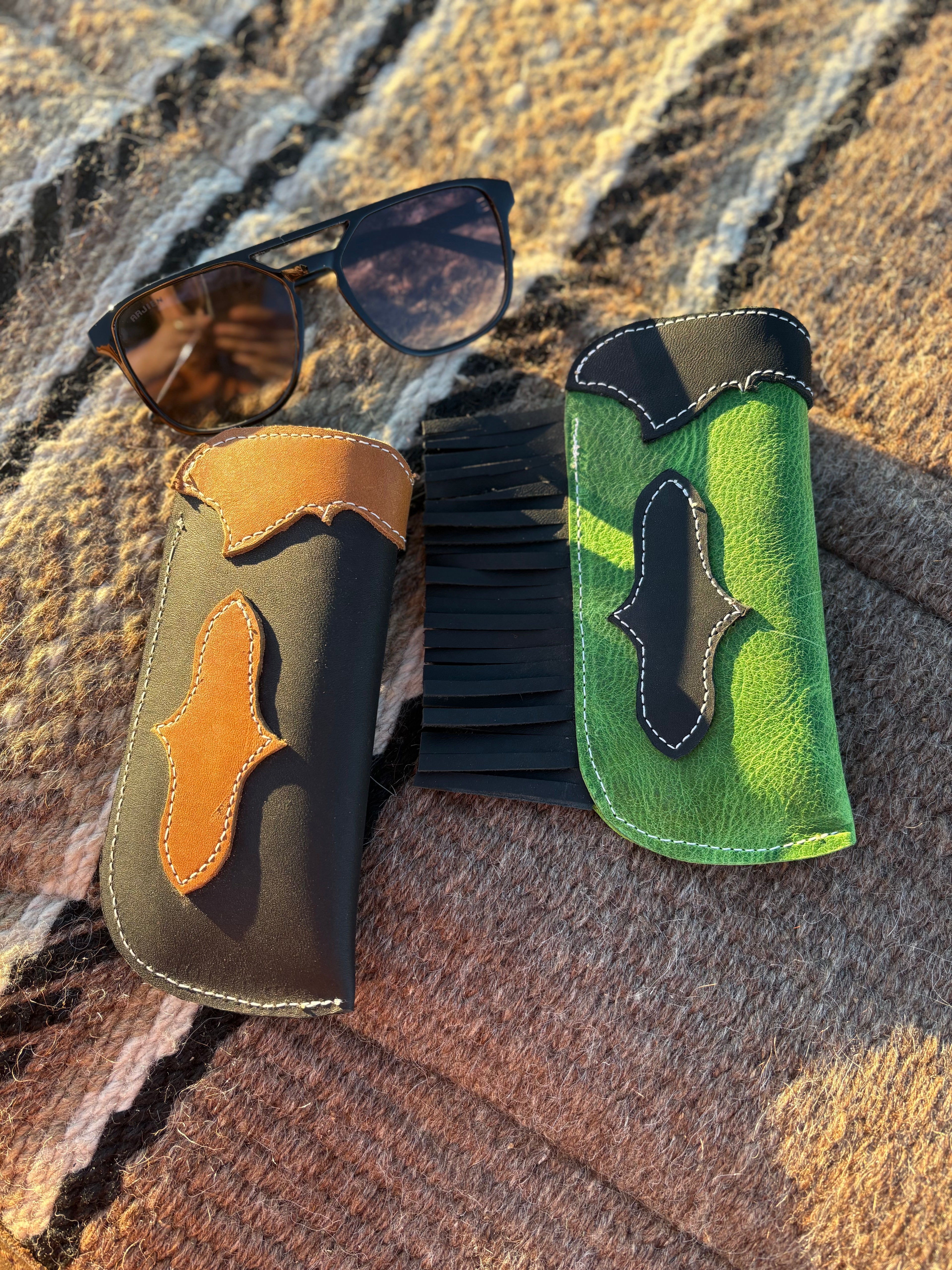 The Sunnie – Mini Leggin’ Sunglasses Holder