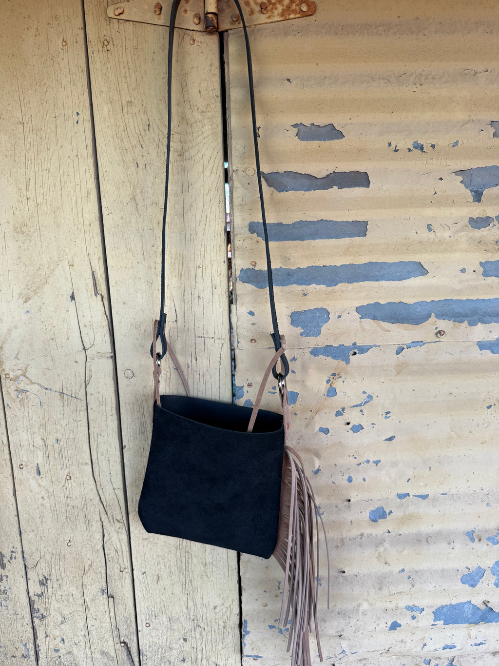 The Sierra - Black and Cream