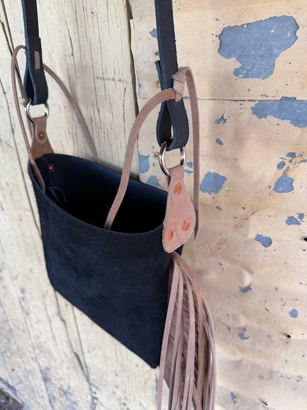 The Sierra - Black and Cream