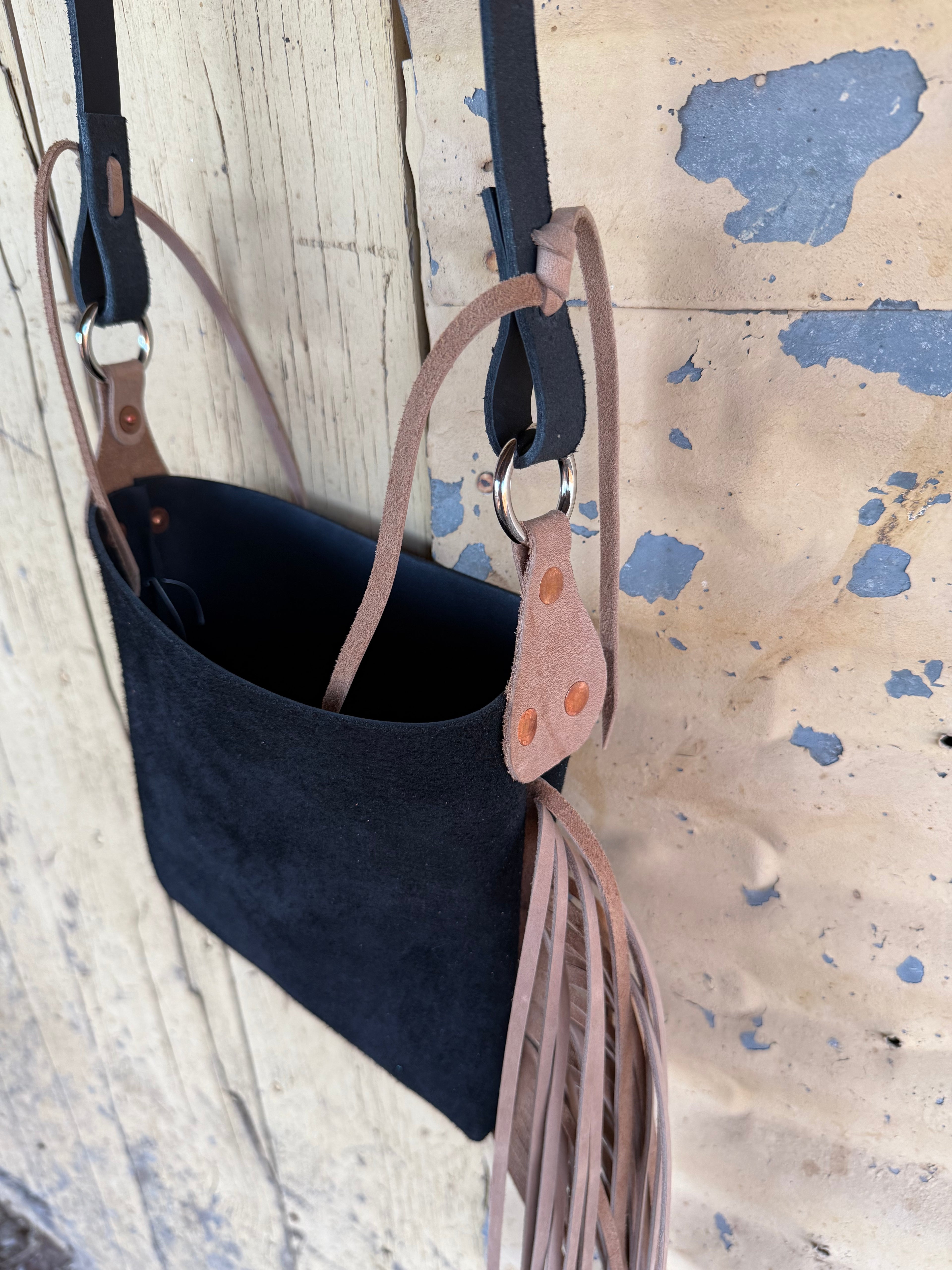 The Sierra - Black and Cream