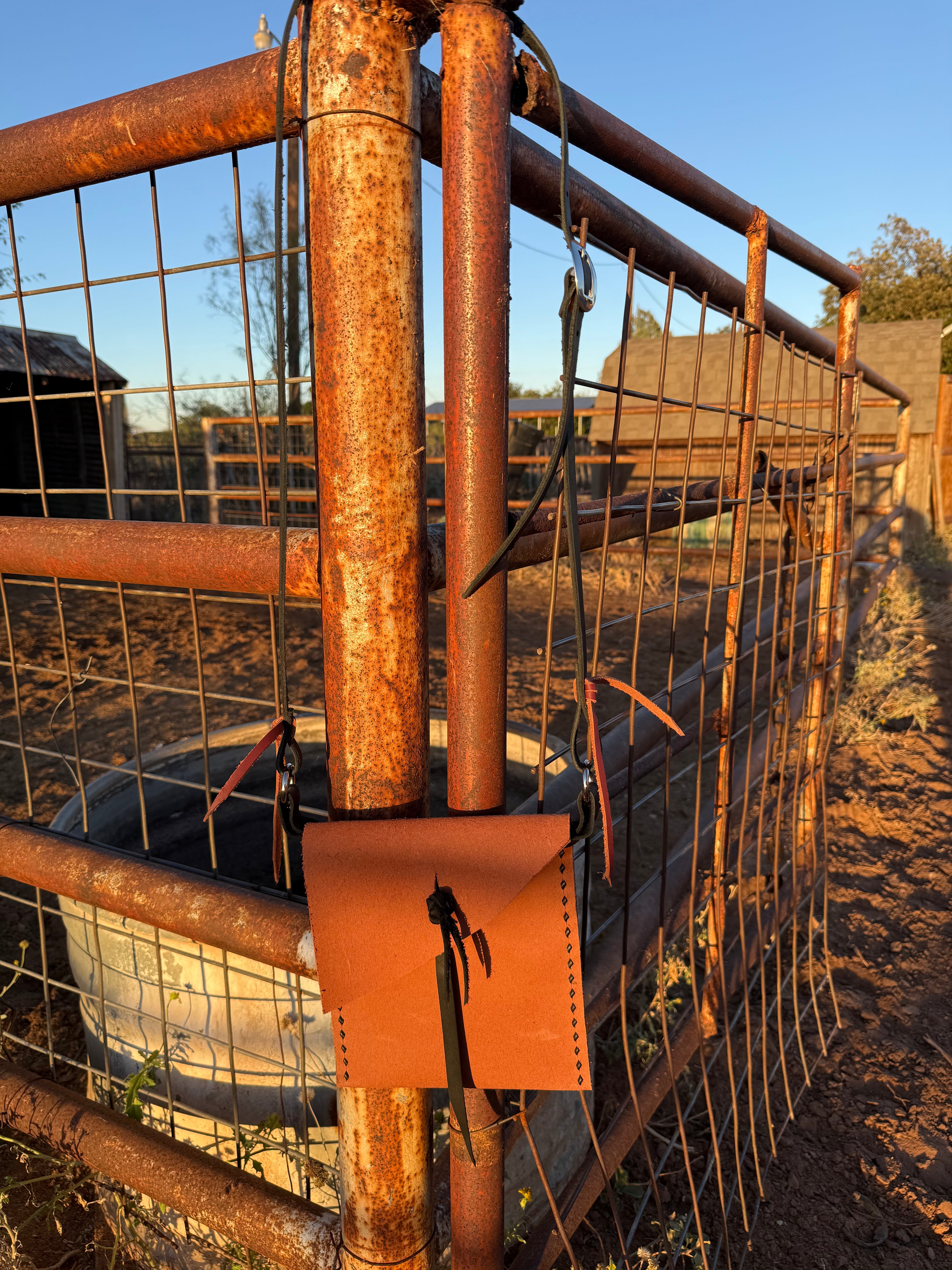 The Wanderer - Brown and Black