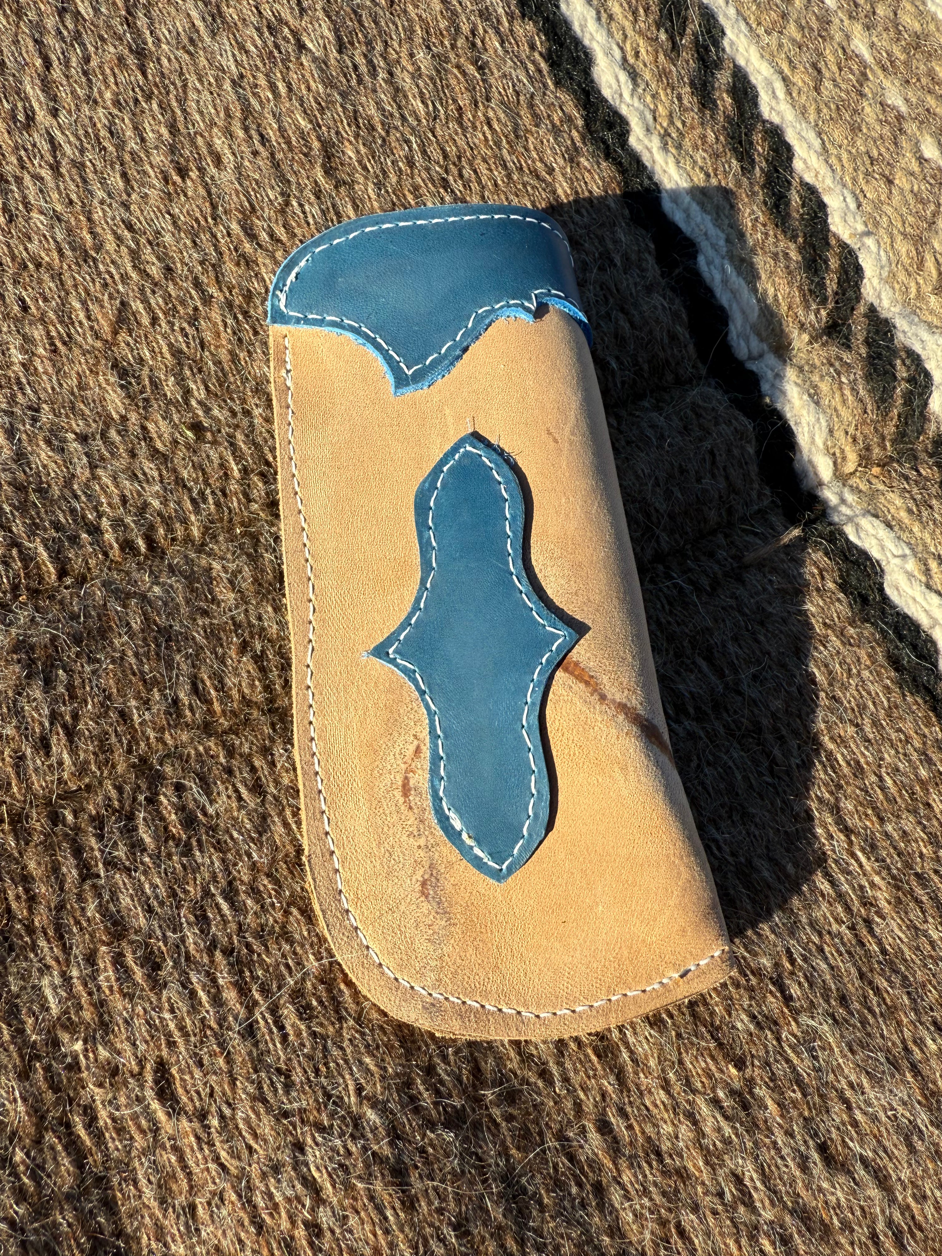 The Sunnie – Mini Leggin’ Sunglasses Holder