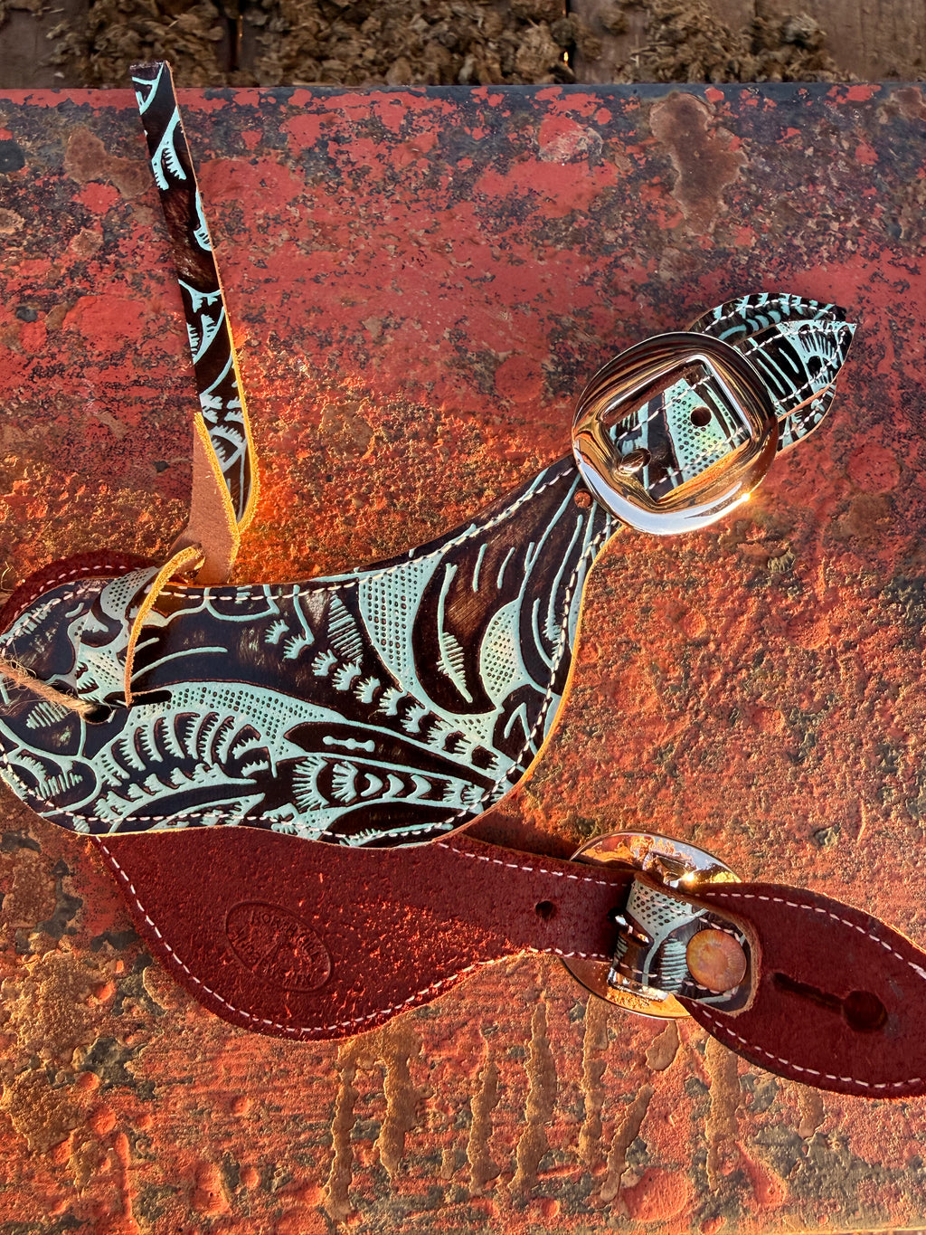 Spur Strap